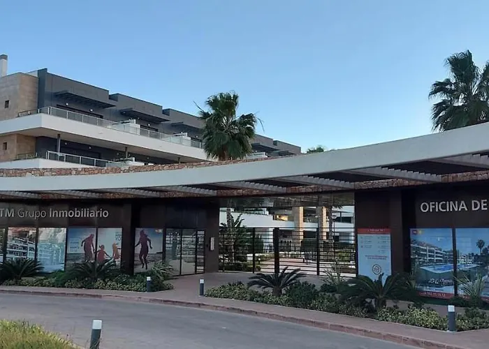 Flamenca Village דירה